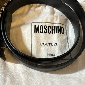 Moschino belt